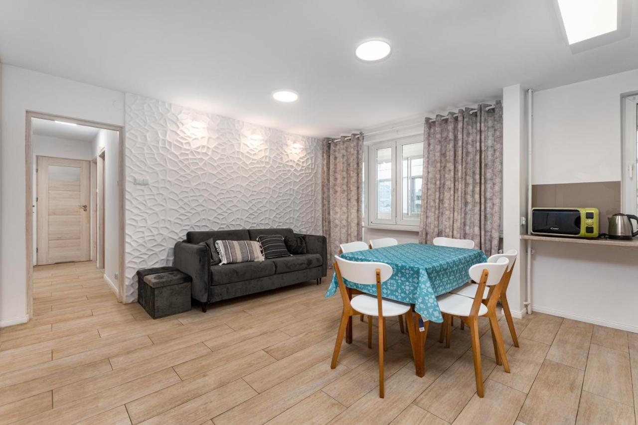 ורשה Emilii Plater 47 By Homeprime מראה חיצוני תמונה