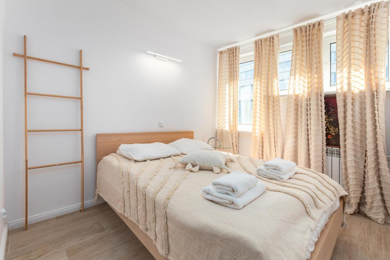 ורשה Emilii Plater 47 By Homeprime מראה חיצוני תמונה